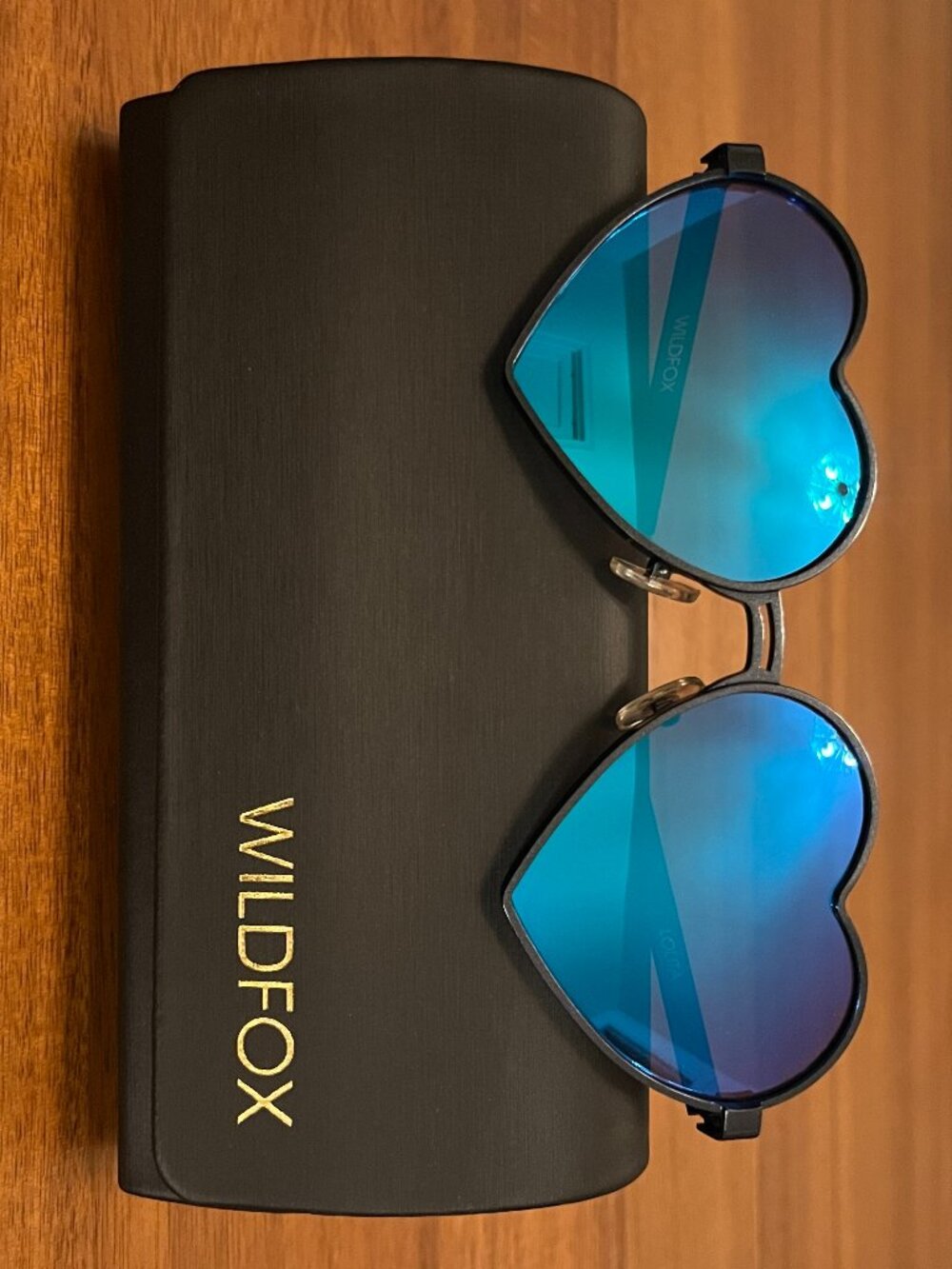 NEW Wildfox Lolita Heart Shaped Sunglasses Black Frames Blue Mirrored Lenses - Picture 2 of 11